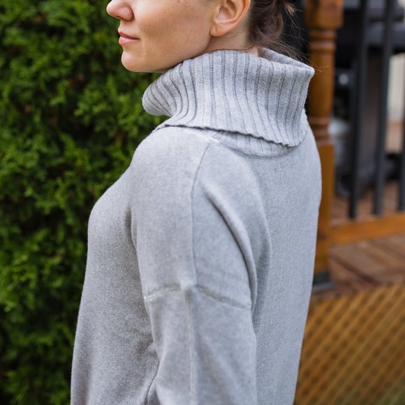 Dress Style Sweater - Picture 13 of 14